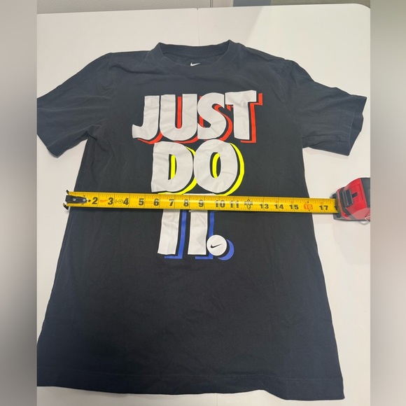 Nike Black Tee with White Logo - Picture 4 of 8